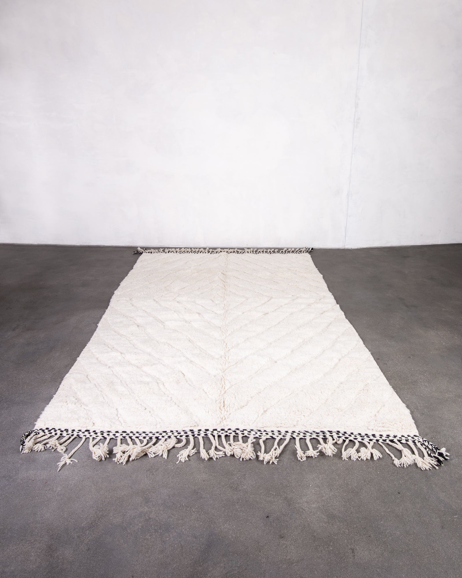Modern designer handcrafted Berber rug from morocco Beniourain with beautiful colors and patterns